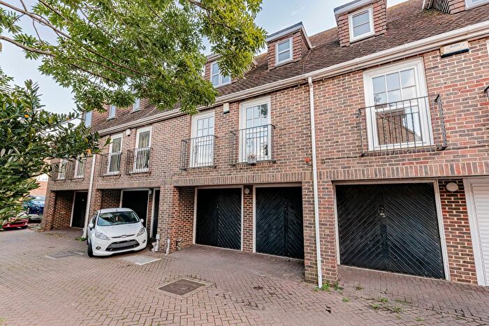 1 Bedroom Terraced House For Sale In Ospringe Street, Faversham, ME13