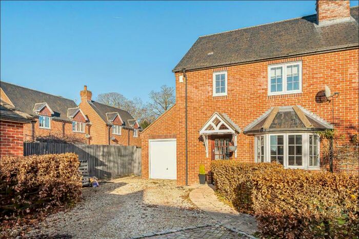 4 Bedroom Semi-Detached House To Rent In Cholsey, Oxfordshire, OX10