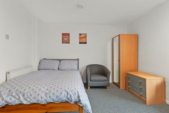 Studio To Rent In North Road West, Plymouth, Devon, PL1