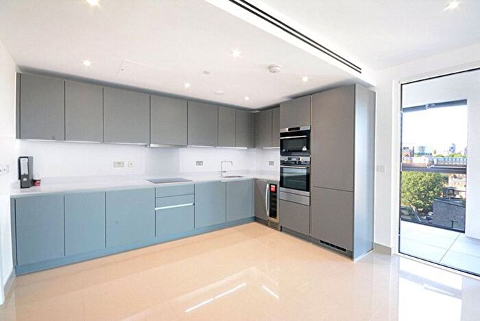 2 Bedroom Flat To Rent In Blackfriars Road, Southwark, London, SE1