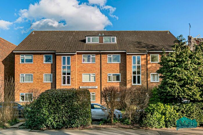 2 Bedroom Flat To Rent In Eastbury Court, Lyonsdown Road, New Barnet, Barnet, EN5