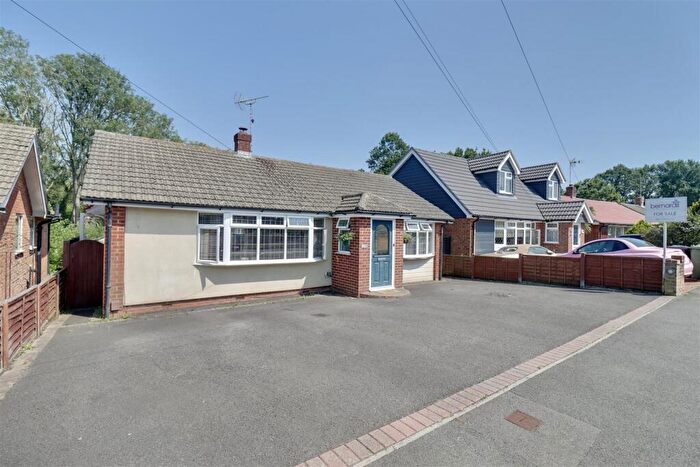4 Bedroom Bungalow For Sale In Greenfield Crescent, Waterlooville, PO8