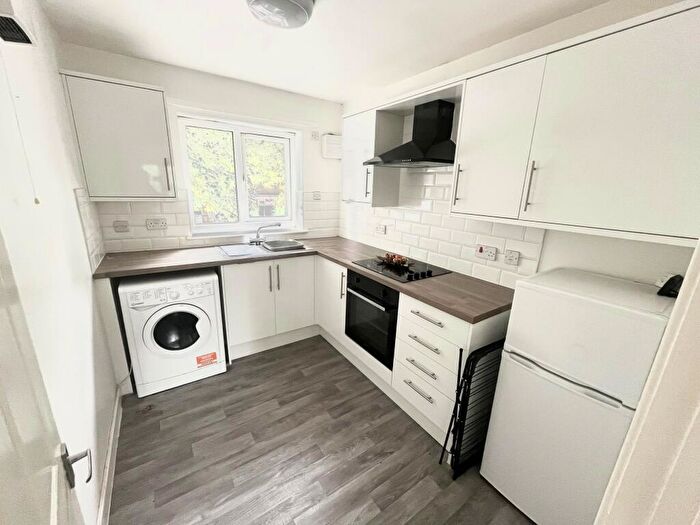 1 Bedroom Flat To Rent In Langley Mere, Forest Hall, NE12