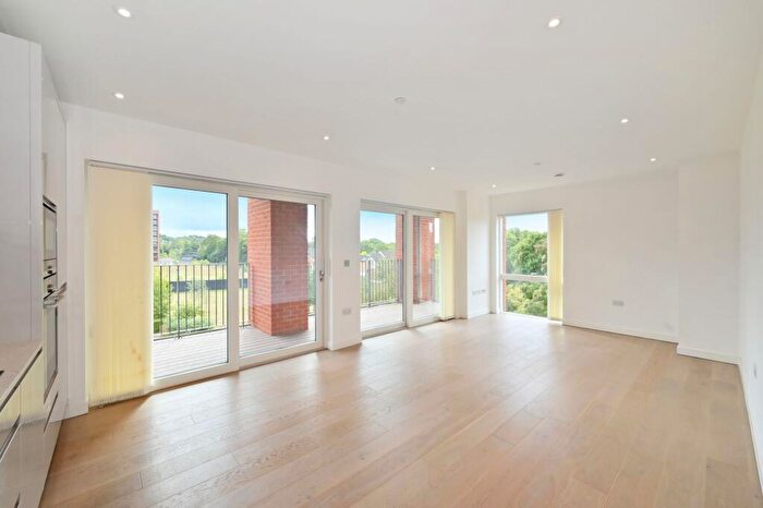 2 Bedroom Apartment For Sale In Thonrey Close, Queenscroft House, NW9