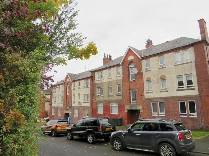 2 Bedroom Flat To Rent In Burnside Lane, Hamilton, ML3