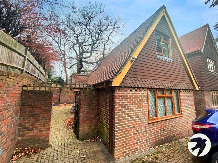 1 Bedroom Flat To Rent In Yester Road, Chislehurst, Kent BR7