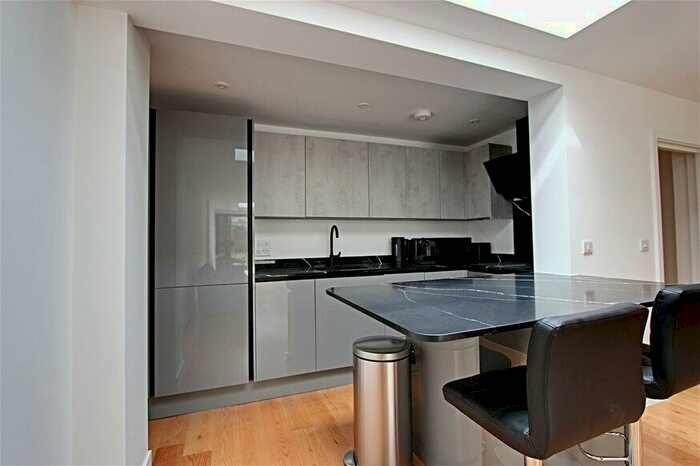 1 Bedroom Flat To Rent In Byron Road, Mill Hill, Mill Hill, NW7