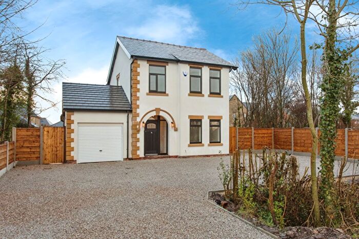 5 Bedroom Detached House For Sale In Longmeanygate, Midge Hall, Leyland, Lancashire, PR26