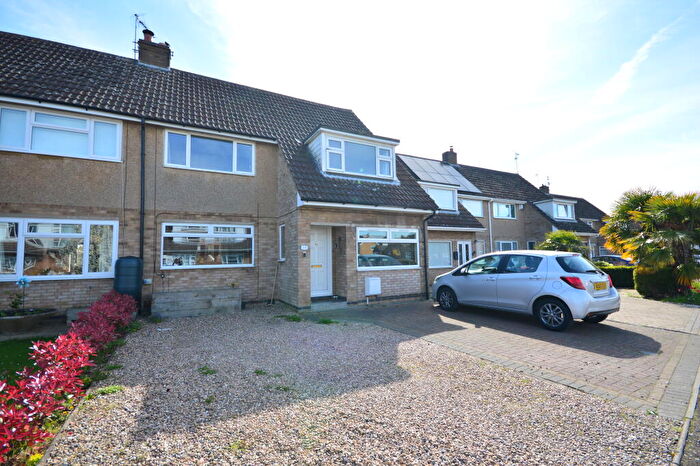 4 Bedroom House To Rent In St. Stephens Road, Kettering, NN15