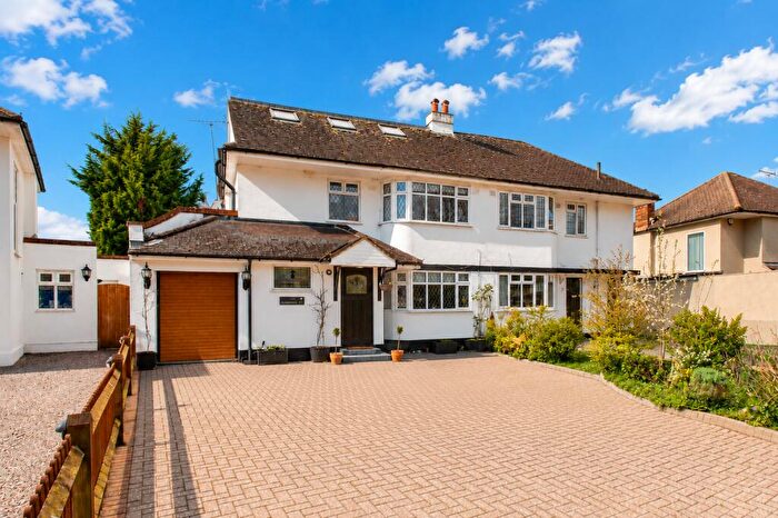 4 Bedroom Semi-Detached House For Sale In Ellenbrook Lane, Hatfield, Hertfordshire, AL10