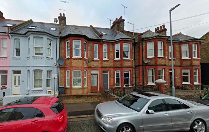 3 Bedroom Maisonette To Rent In York Street, Broadstairs, CT10