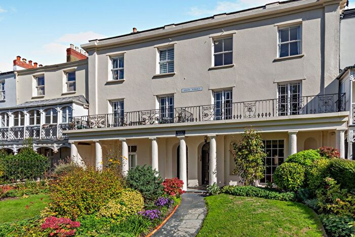 2 Bedroom Flat For Sale In Litchdon Street, Barnstaple, EX32