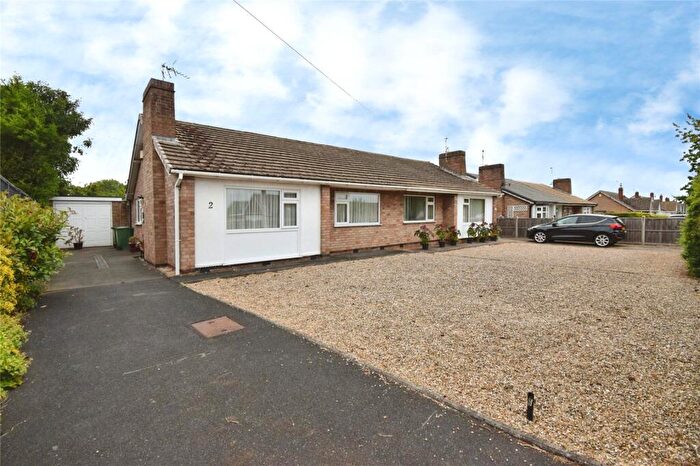 2 Bedroom Bungalow For Sale In Gloucester Crescent, Wigston, Leicestershire, LE18