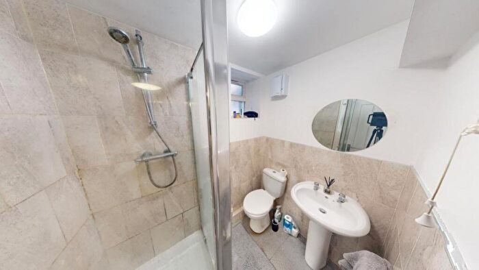 7 Bedroom House To Rent In Derby Road, Nottingham, NG1