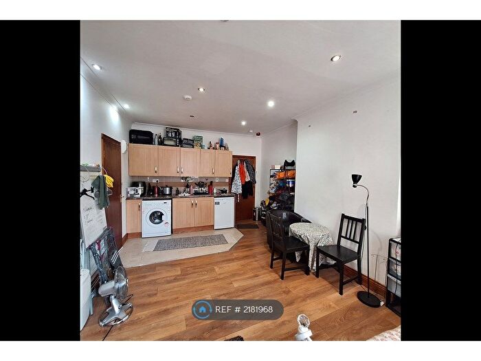 Studio To Rent In West Street, Brighton, BN1