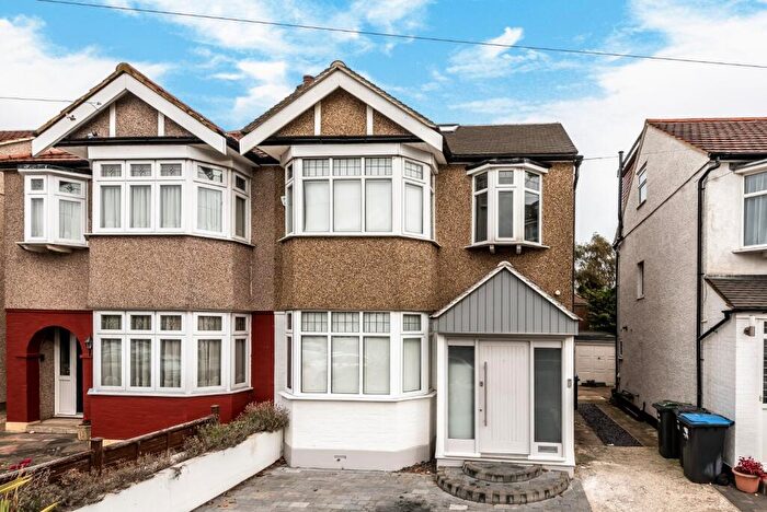 3 Bedroom House To Rent In Tenniswood Road, Enfield, EN1