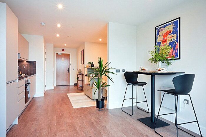 Studio To Rent In Uncle Leeds, Whitehall, LS12