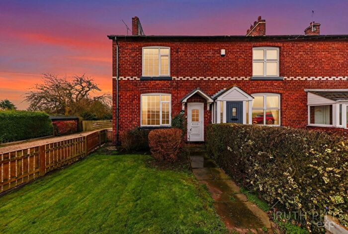 2 Bedroom End Of Terrace House For Sale In Doncaster Road, East Hardwick, WF8