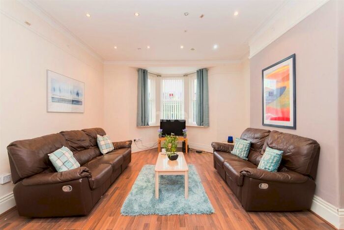 4 Bedroom Terraced House To Rent In Rothbury Terrace, Heaton, Newcastle Upon Tyne, NE6