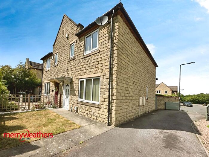 3 Bedroom Semi-Detached House To Rent In Oak Tree Close, Wickersley, Rotherham, S66