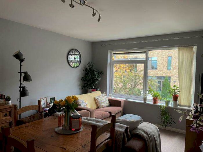 1 Bedroom Flat To Rent In 1 Bed, Wimbledon, SW19