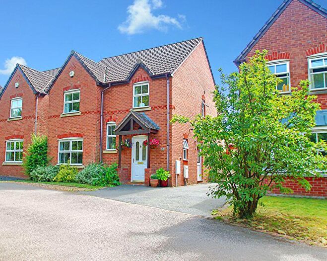 4 Bedroom Detached House For Sale In Francis Drive, Cawston, Rugby, CV22