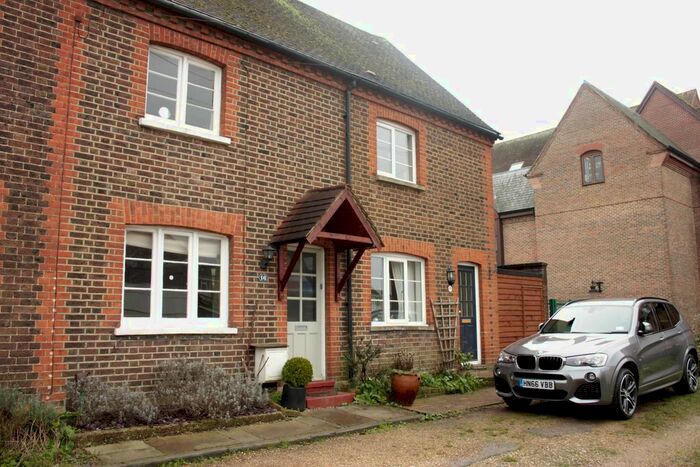 2 Bedroom Cottage To Rent In Ansell Road, Dorking RH4