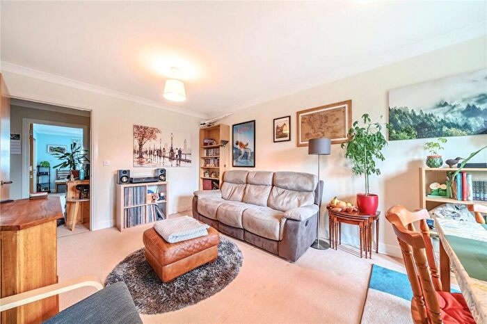 2 Bedroom Apartment For Sale In Jago Court, Newbury, RG14
