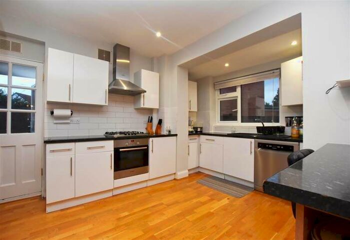 4 Bedroom Semi-Detached House To Rent In Harewood Road, Isleworth, TW7