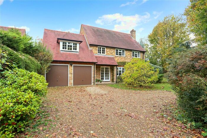 4 Bedroom Detached House For Sale In Kings Lane, Chipperfield, Kings Langley, WD4