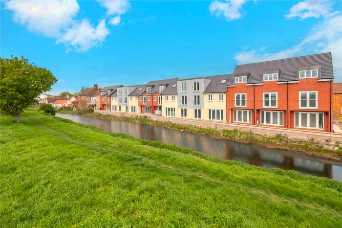 4 Bedroom Town House For Sale In Eastgate, Bourne, Lincolnshire, PE10