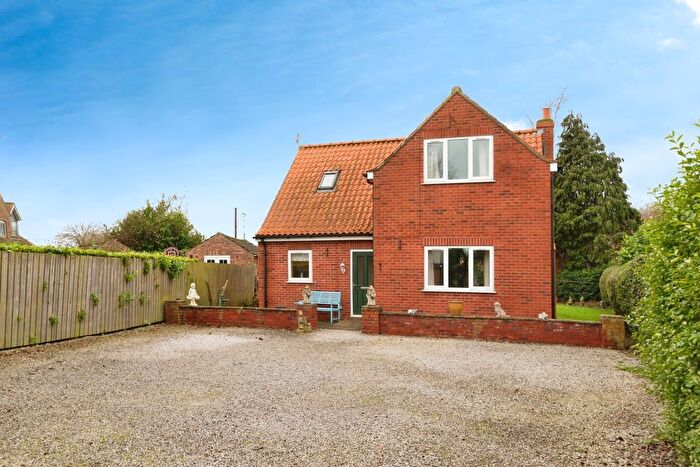3 Bedroom Detached House For Sale In Old Road, Holme-On-Spalding-Moor, York, YO43