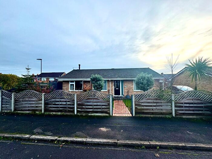 1 Bedroom Detached Bungalow For Sale In Kenson Gardens, Southampton, SO19