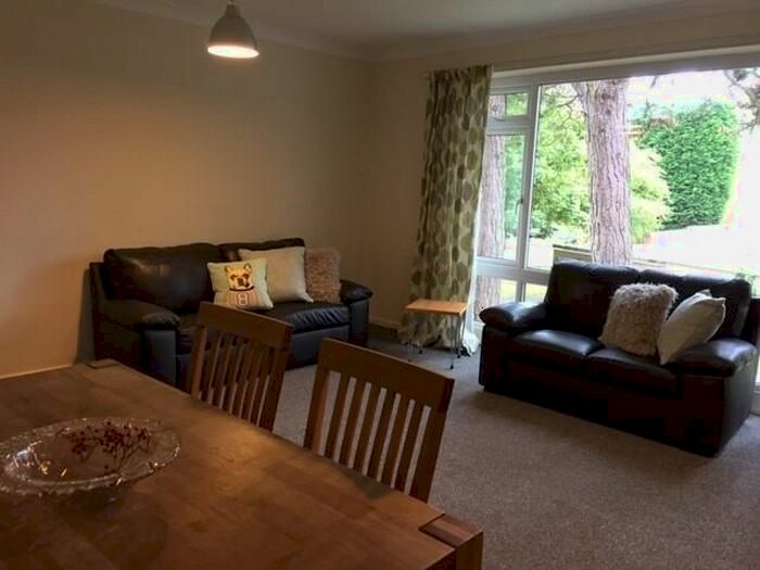 2 Bedroom Flat To Rent In Sheepmoor Close, Harborne, Birmingham B17