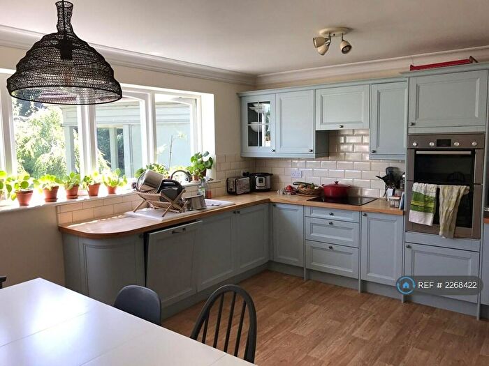 3 Bedroom Semi-Detached House To Rent In Newhaven Road, Lewes, BN7