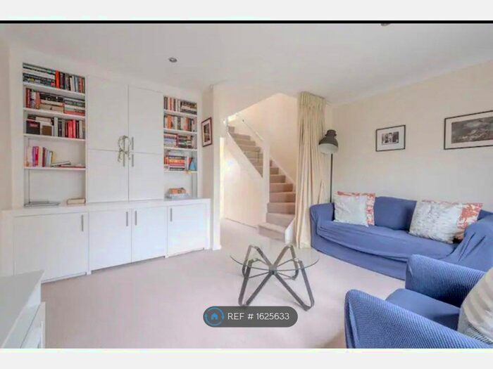 3 Bedroom Terraced House To Rent In Balmoral Close, London, SW15