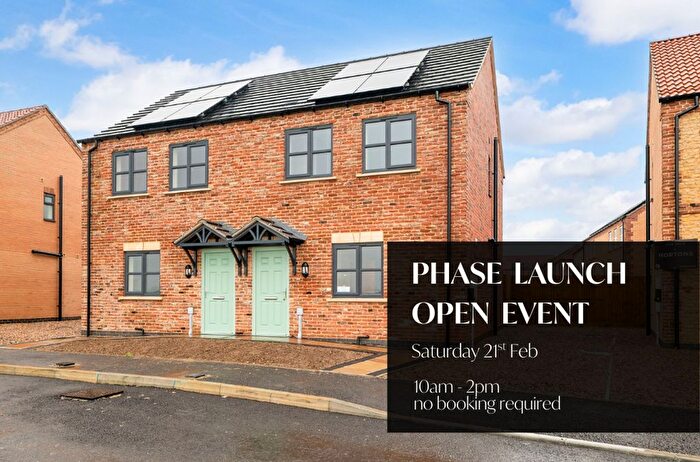 3 Bedroom Semi-Detached House For Sale In Cleveland Avenue, North Hykeham, LN6