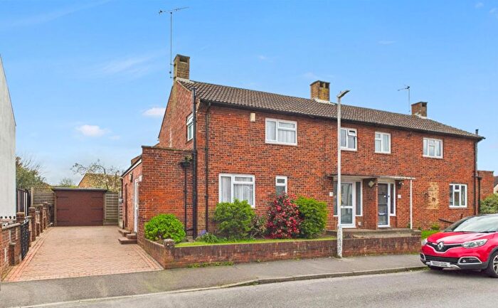 3 Bedroom Semi Detached House For Sale In Star Road, Ashford, TN24