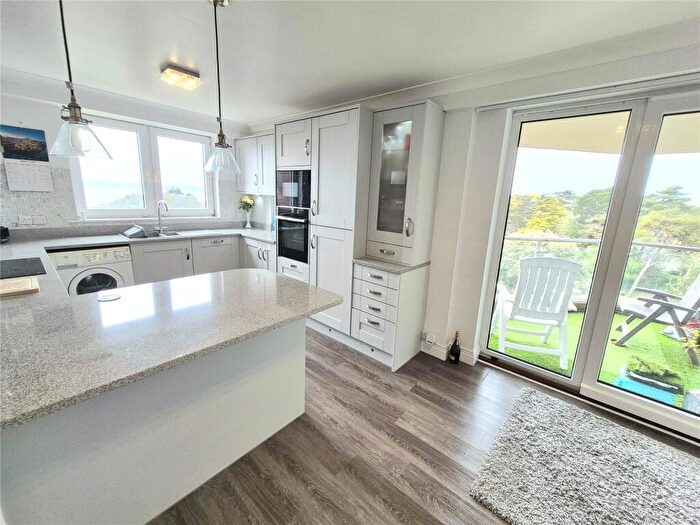 2 Bedroom Apartment For Sale In Manor Road, Bournemouth, Dorset, BH1