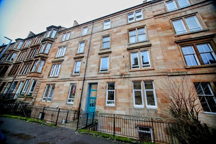 2 Bedroom Flat To Rent In Dixon Avenue, Govanhill, G42