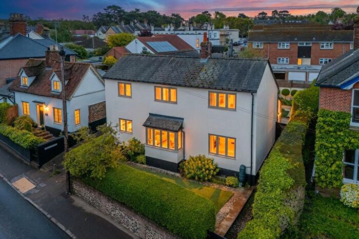 4 Bedroom Detached House For Sale In East Street, Saffron Walden, CB10