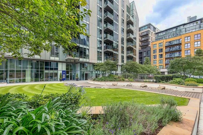 3 Bedroom Flat To Rent In Eastfields Avenue, London, SW18