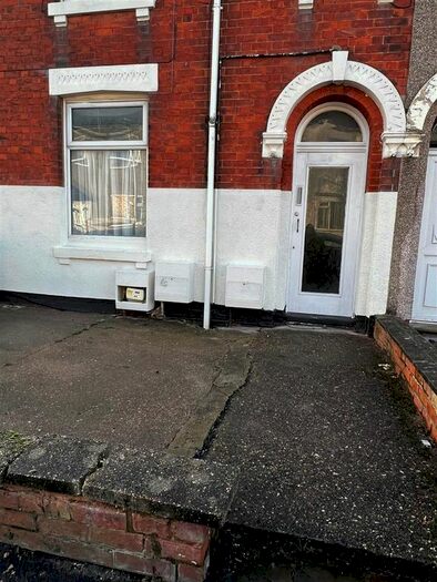 1 Bedroom Flat To Rent In Macaulay Street, Grimsby, DN31