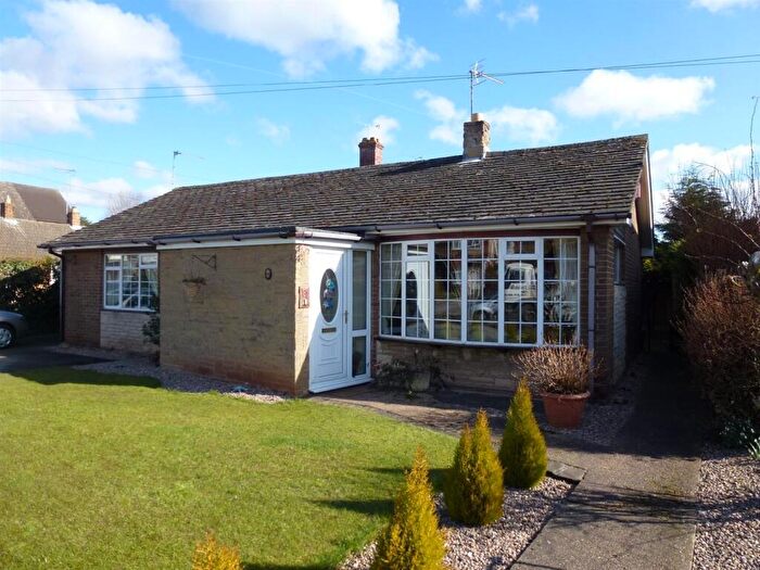 3 Bedroom Detached Bungalow To Rent In Doncaster Road, Tickhill, DN11