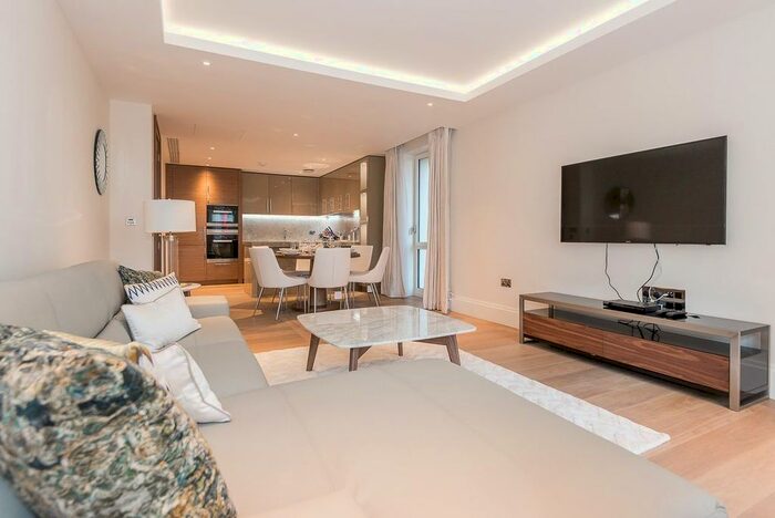 2 Bedroom Flat To Rent In Arundel Street, Temple House, The Strand, London, WC2R