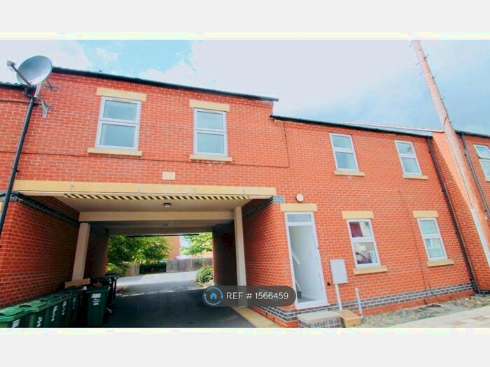 4 Bedroom Flat To Rent In Havelock Street, Loughborough, LE11