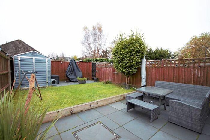 3 Bedroom Terraced House For Sale In Tudor Close, SO40