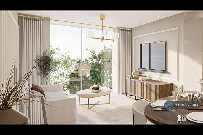 2 Bedroom Flat To Rent In Raffles House, Hendon, NW4