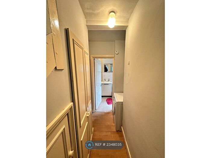 1 Bedroom Flat To Rent In Reporton Road, London, SW6