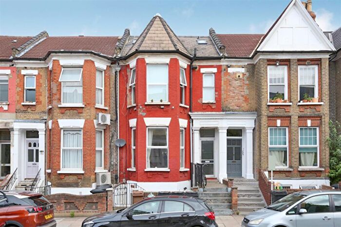 1 Bedroom Flat To Rent In Forburg Road, Stoke Newington, N16